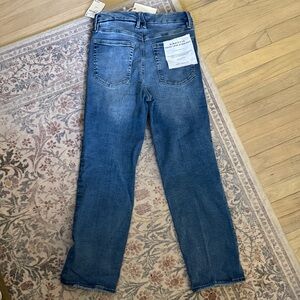 Women’s Good American “Always Fits” Jeans